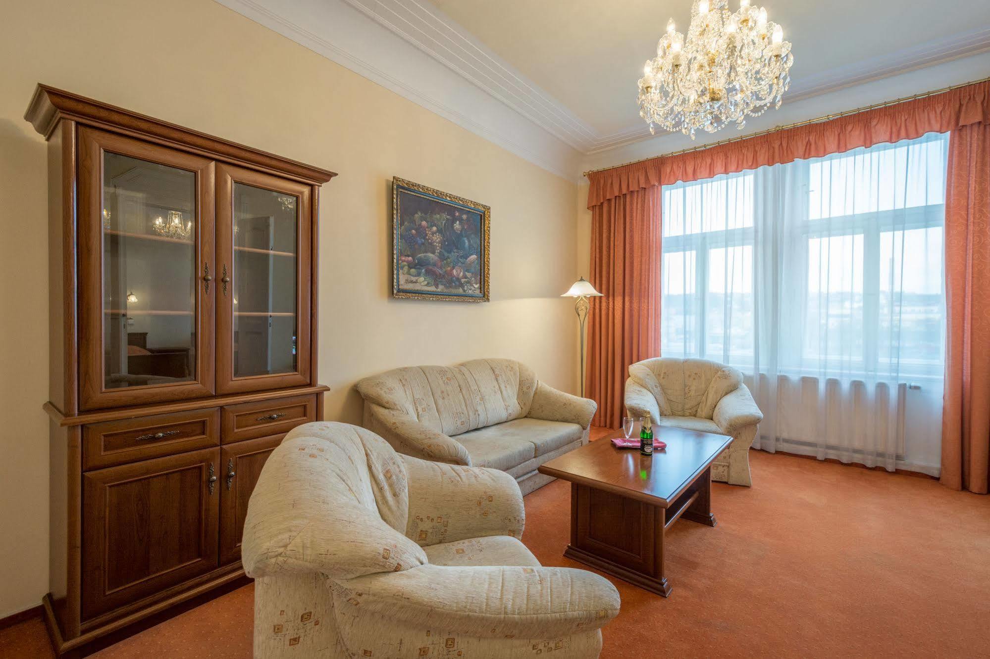 Hotel & Residence Royal Standard Praha Bagian luar foto