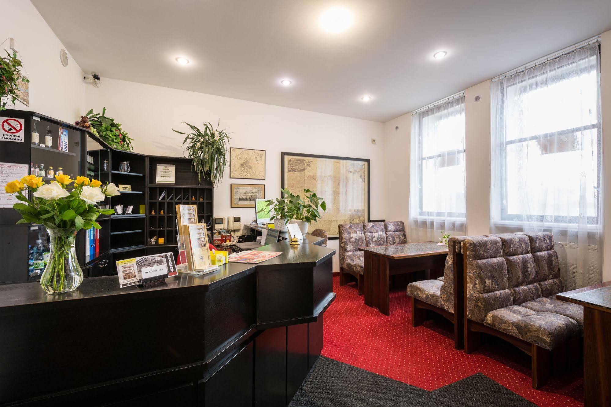 Hotel & Residence Royal Standard Praha Bagian luar foto
