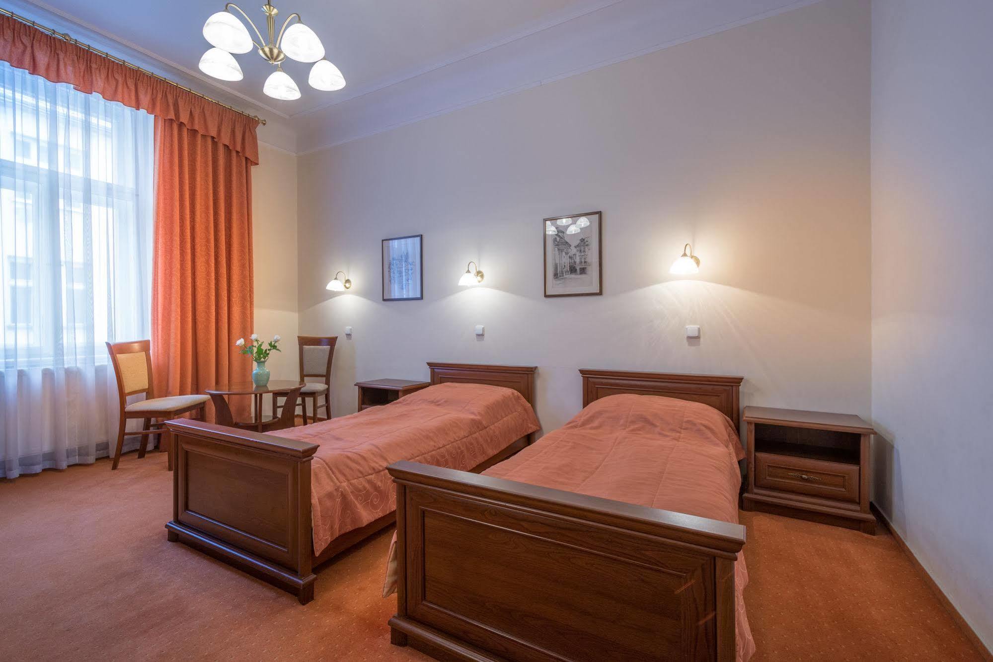 Hotel & Residence Royal Standard Praha Bagian luar foto