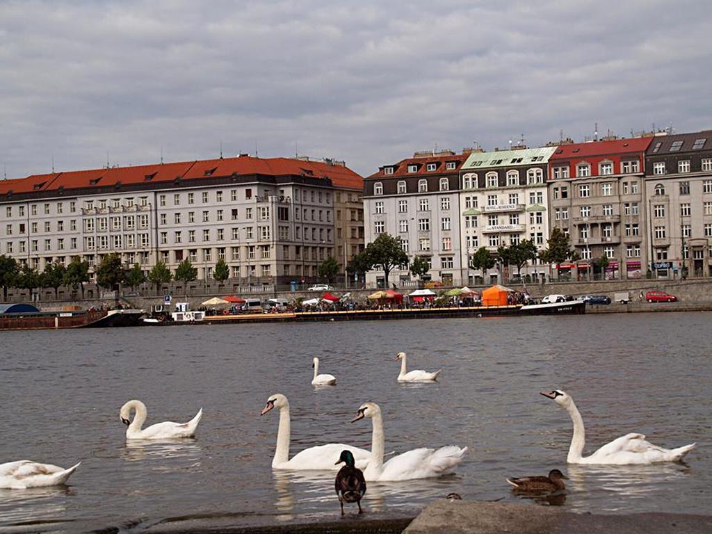 Hotel & Residence Royal Standard Praha Bagian luar foto