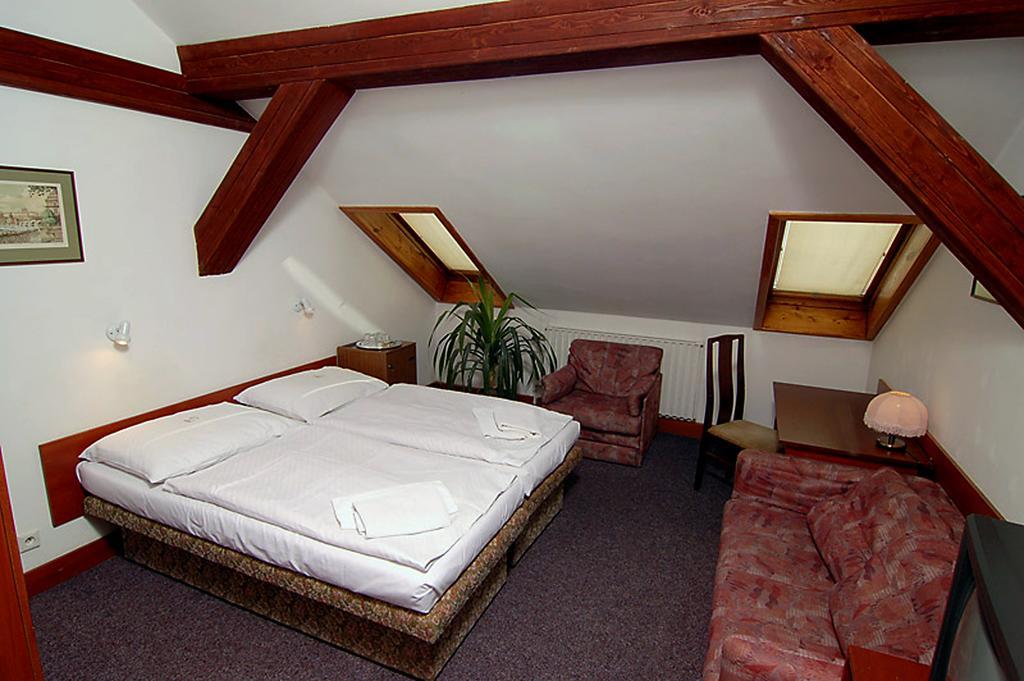 Hotel & Residence Royal Standard Praha Ruang foto