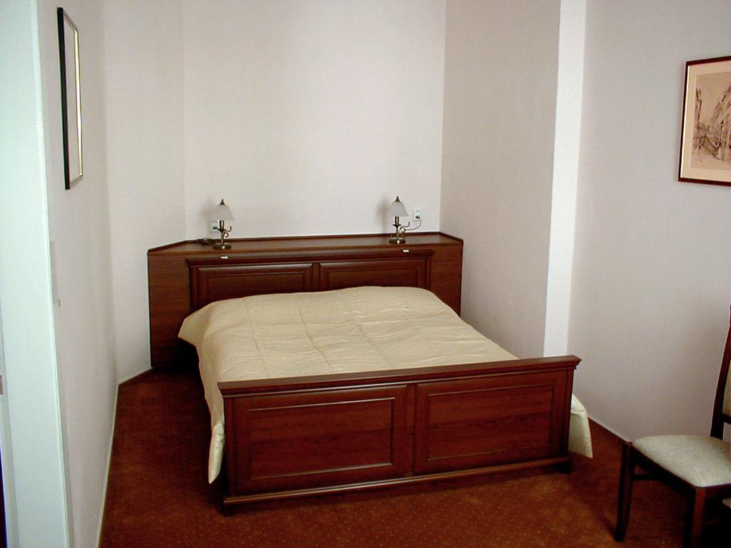 Hotel & Residence Royal Standard Praha Ruang foto