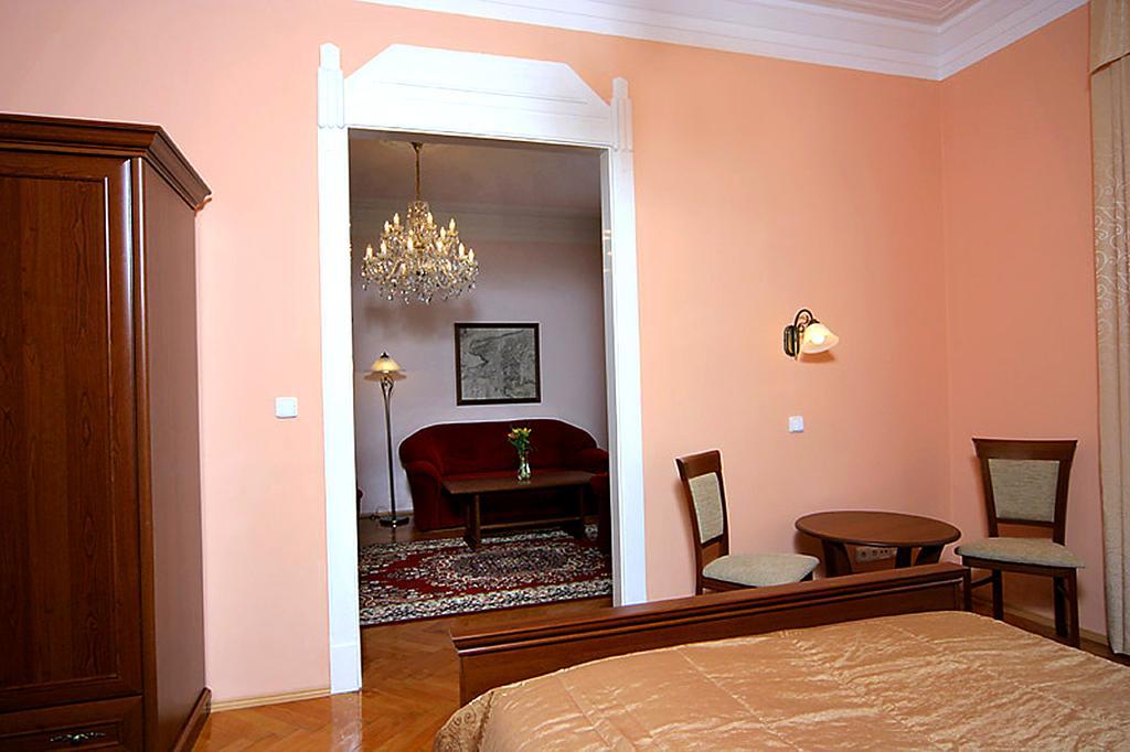 Hotel & Residence Royal Standard Praha Bagian luar foto