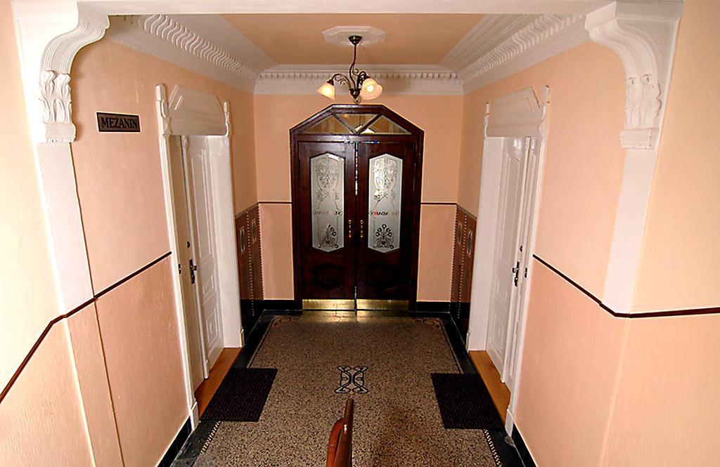 Hotel & Residence Royal Standard Praha Bagian luar foto